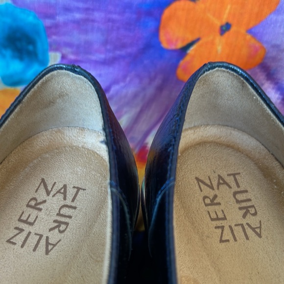 Naturalizer Andie Leather Loafer - Picture 4 of 8